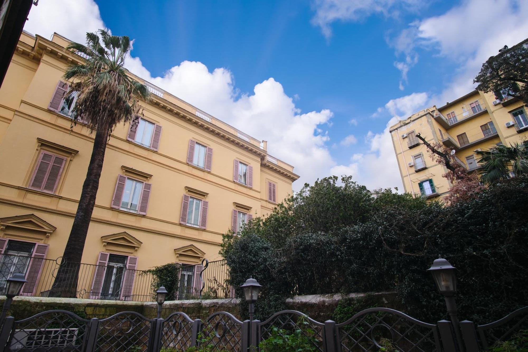 Pink Star Napoli Luxury Apartment المظهر الخارجي الصورة